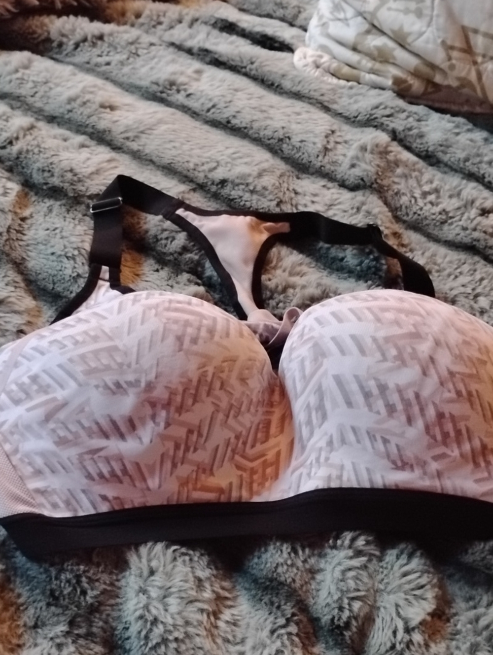 VS Sports Bra Padded Very Soft And Comfy 38C